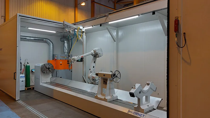 Hornet laser cladding system 